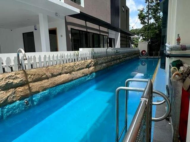 Detached House for sale