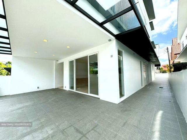 Apartment for sale in Serangoon