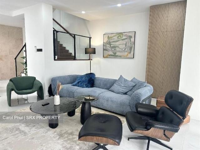 Apartment for sale in Serangoon