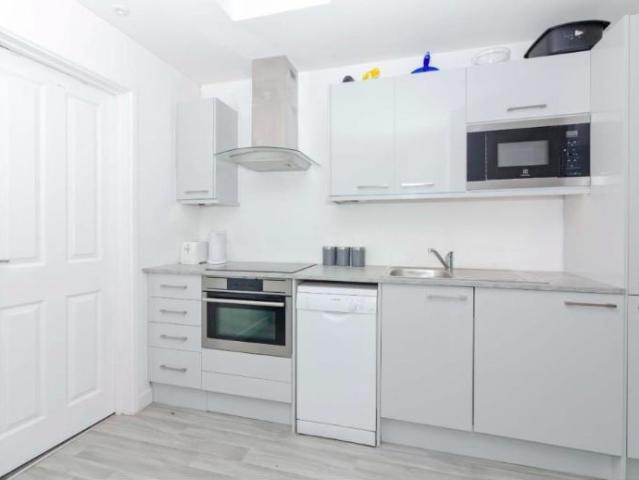 Apartment for rent in Fishersgate, West Sussex