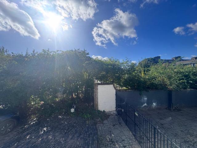 Studio for rent in London Borough of Tower Hamlets, Greater London