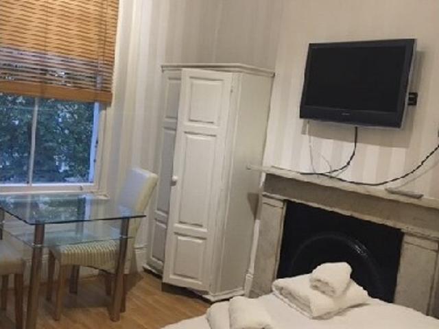 Studio for rent in West Kensington, Greater London