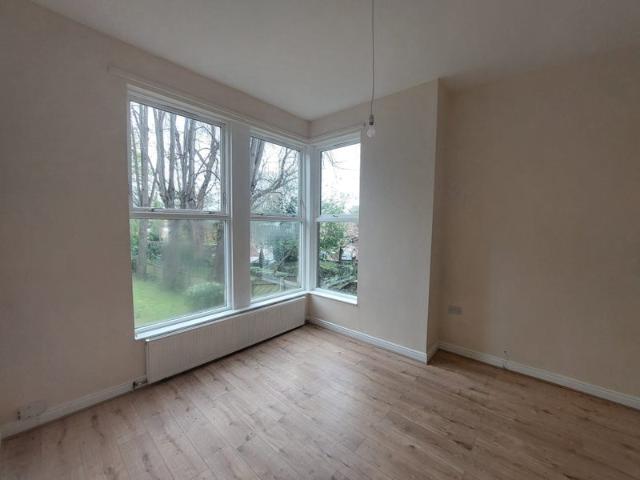 Apartment for rent in Chapeltown, West Yorkshire