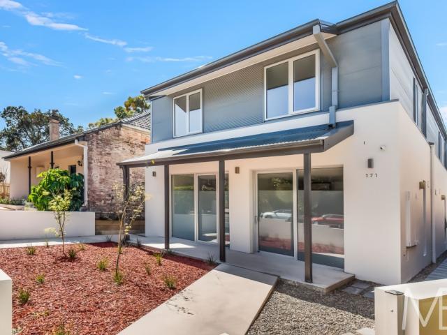 Property for rent in Crows Nest, New South Wales