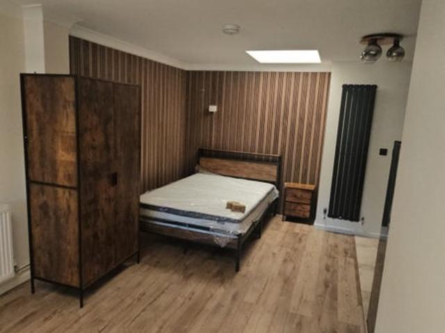 Studio for rent in Hatton Park, Wellingborough