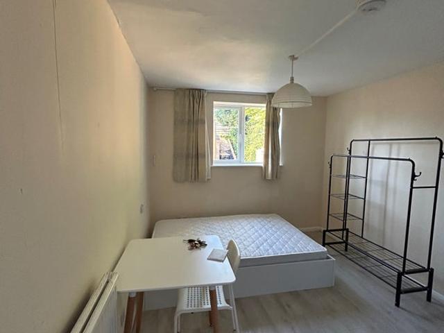 Studio for rent in Arbury, Cambridgeshire