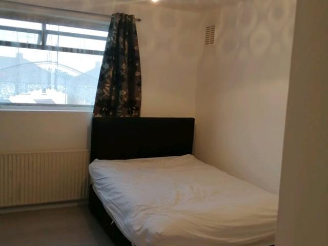 Studio for rent in London Borough of Brent, Greater London
