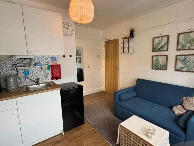 Studio for rent in Dollis Hill, Greater London