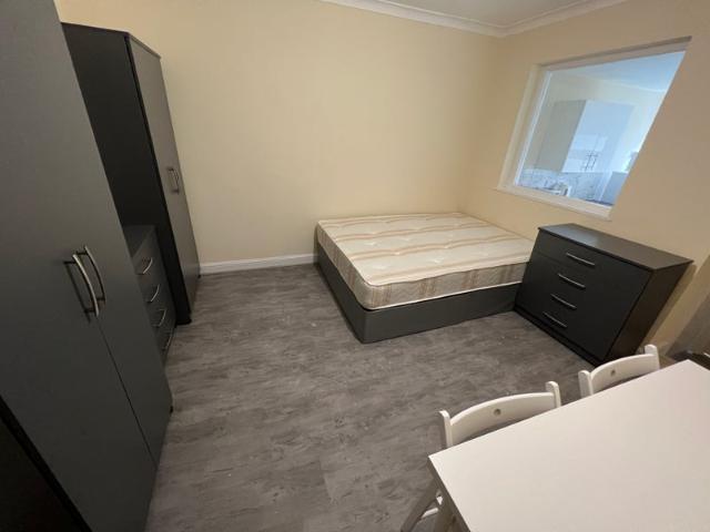 Studio for rent in Alperton, Greater London