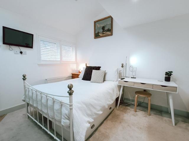 Studio for rent in Ham, Greater London