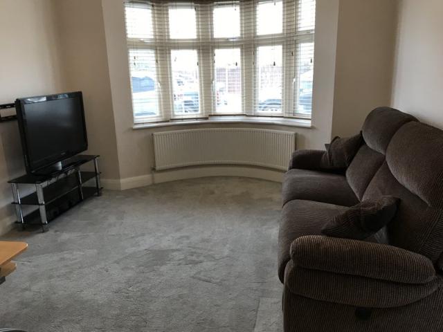 Studio for rent in Gidea Park, Greater London
