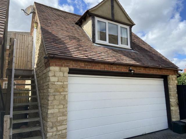 Studio for rent in Potterspury, Northamptonshire