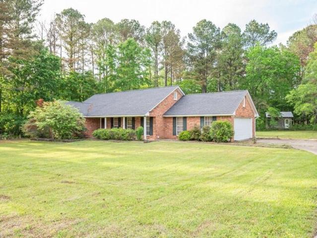 House for sale in Starkville