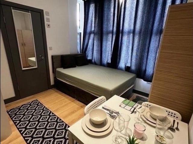 Studio for rent in Furzedown, Greater London