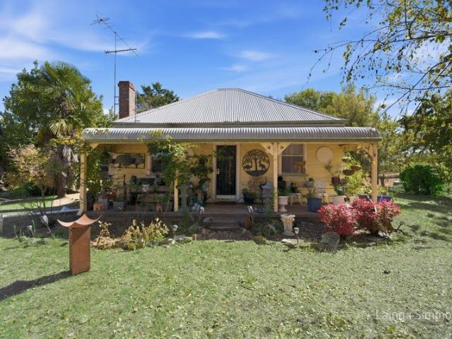 House for sale in Saumarez, New South Wales
