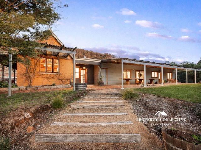 House for sale in Wooragee, Beechworth