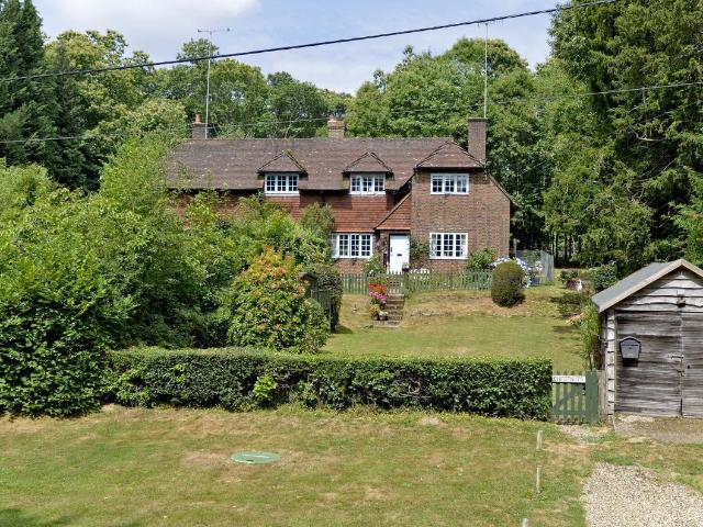 Apartment for rent in Palmers Cross, Waverley