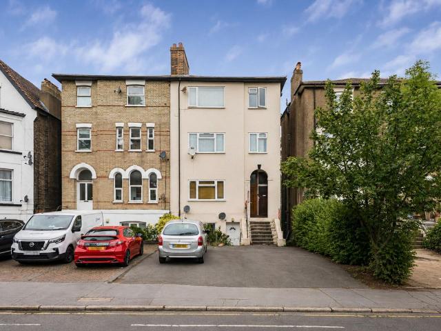 Apartment for rent in London Borough of Croydon, Selhurst