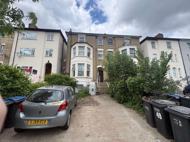 Apartment for rent in London Borough of Croydon, Selhurst