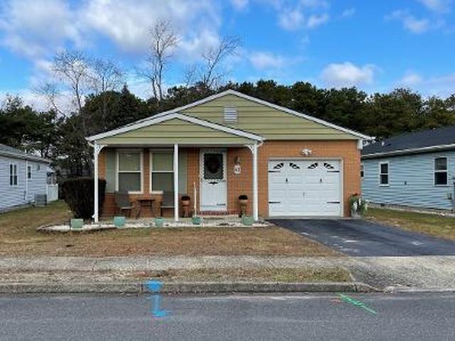 House for sale in Bayville, New Jersey