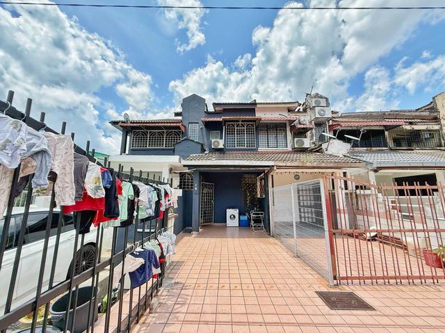 Townhouse for sale in Country Heights Damansara, Kuala Lumpur