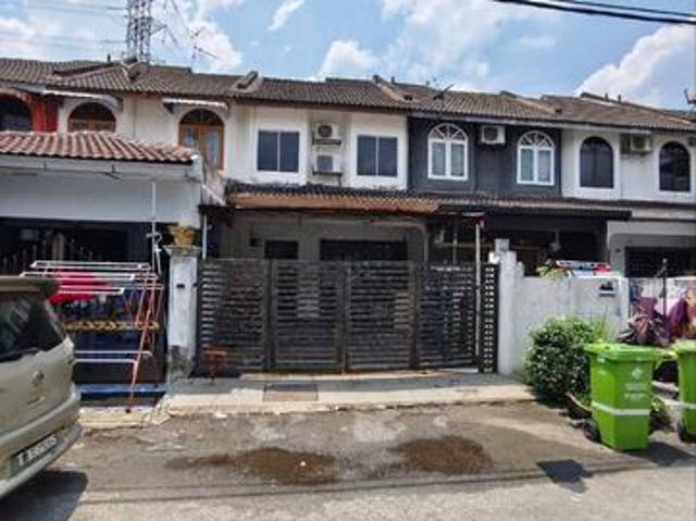 Terraced House for sale in Segambut, Kuala Lumpur