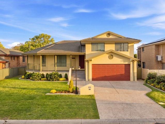 House for sale in Grafton