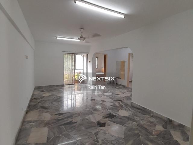 Shop for sale in Kuching