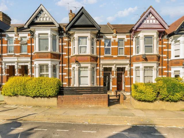 Apartment for rent in Harlesden, Greater London
