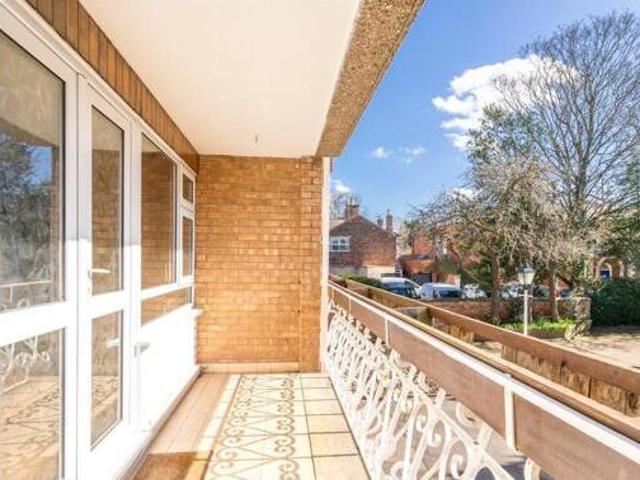 House for sale in Grimsby, North East Lincolnshire
