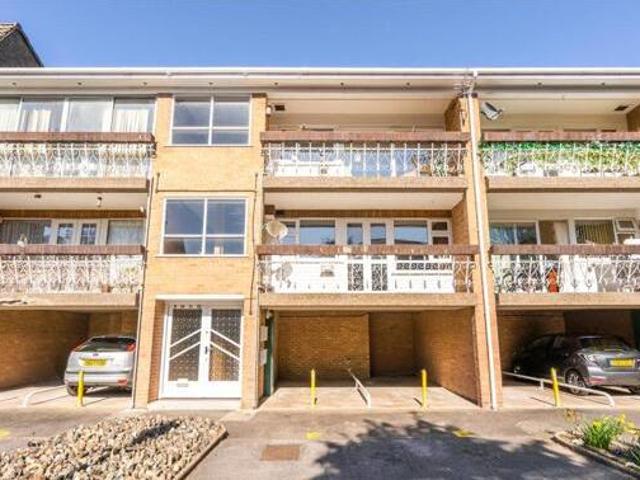 House for sale in Grimsby, North East Lincolnshire