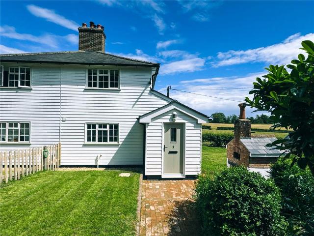 House for rent in West Hoathly, Perryfields