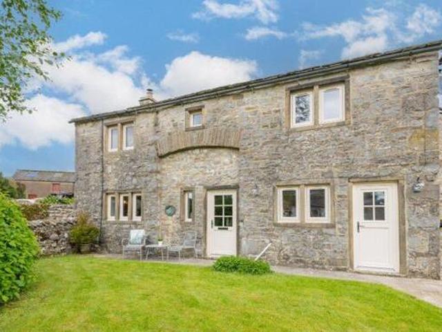 House for sale in Settle, North Yorkshire