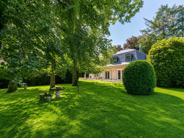 Haus kaufen in Coppet, Waadt