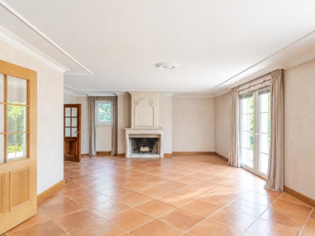 Haus kaufen in Coppet, Waadt