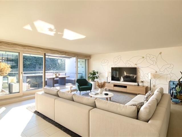 Wohnung kaufen in Pully, Waadt