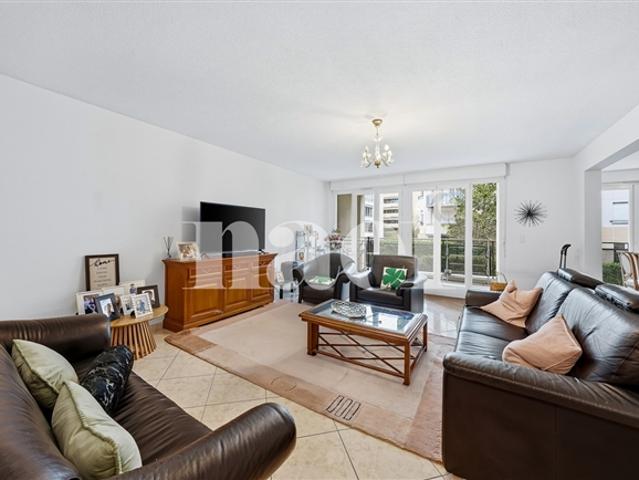 Wohnung kaufen in Le Grand-Saconnex