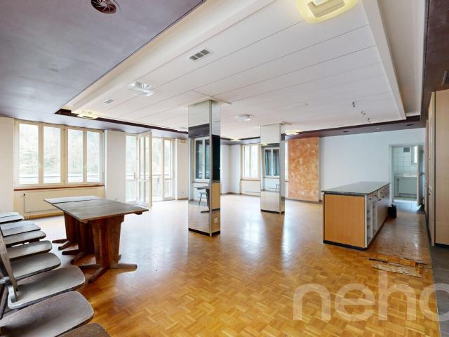 Büro kaufen in La Chaux-de-Fonds