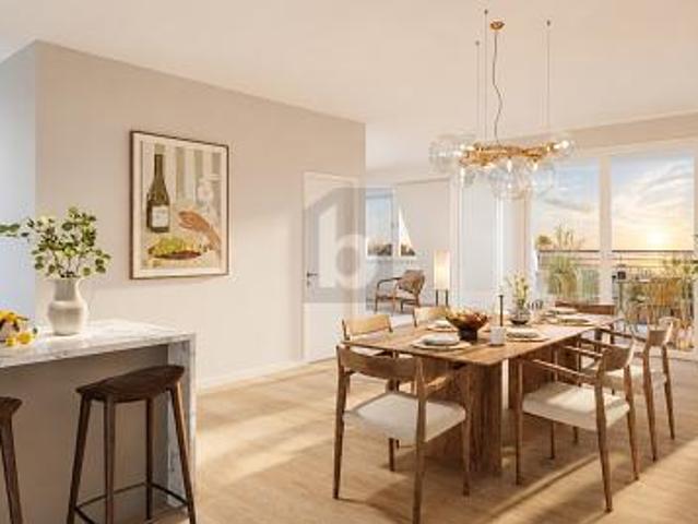 Dachgeschosswohnung kaufen in Tempelhof–Schöneberg, Berlin