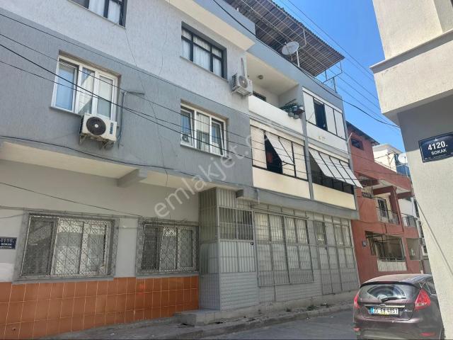 Karabağlar, İzmir içerisinde kiralık mülk