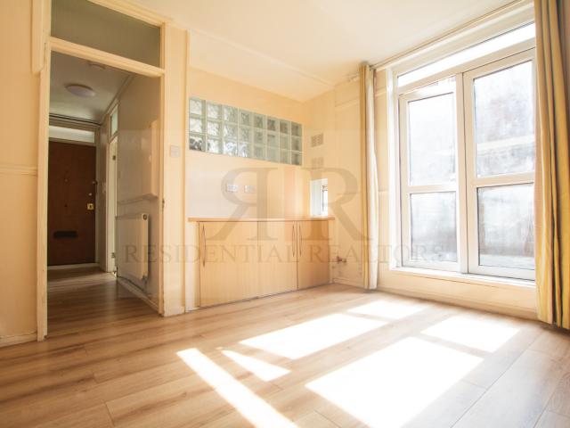 Apartment for rent in Stockwell, Greater London