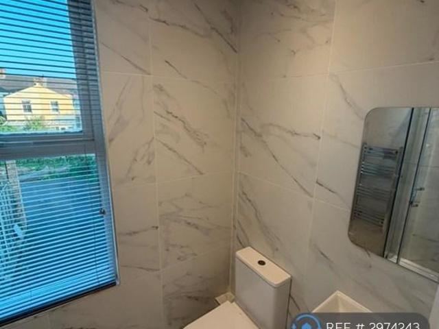 Apartment for rent in Highams Park, Greater London