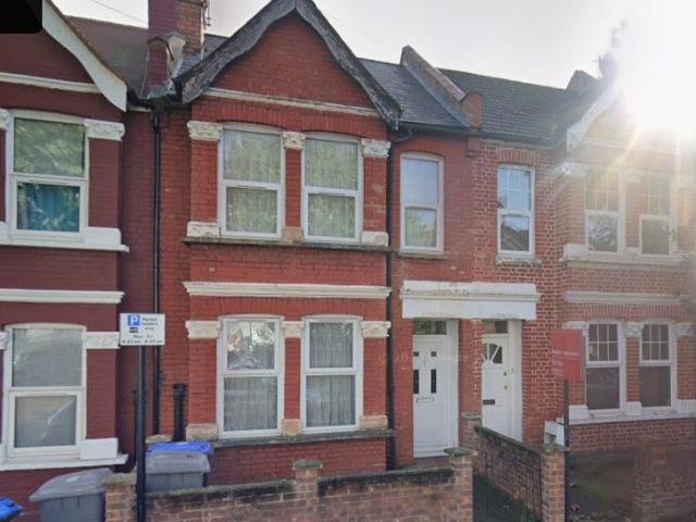 House for rent in Harlesden, Greater London