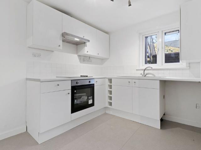 Apartment for rent in Plaistow, Greater London