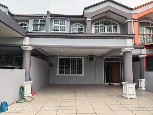 Terraced House for rent in Kuching, Bahagian Kuching