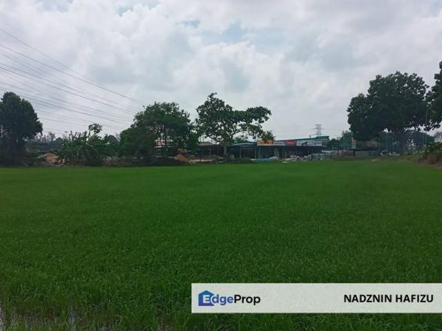 Shop for sale in Malaka