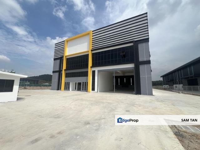 Warehouse for sale in Seksyen 13, Bandar Puncak Alam