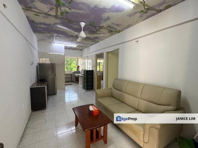 Flat for rent in Mukim 13, Georgetown