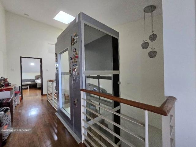 Condominium for sale in Thomson