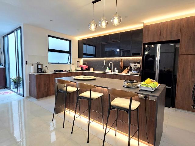 Condominium for sale in Ang Mo Kio, 20 Central North, Amk